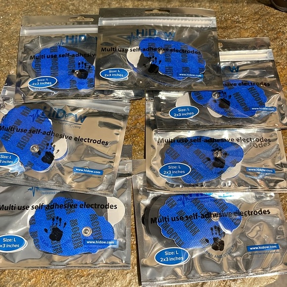 New HiDow AcuXPD TEMS device w/extra electrodes, and foot massaging flip flops - Picture 6 of 8